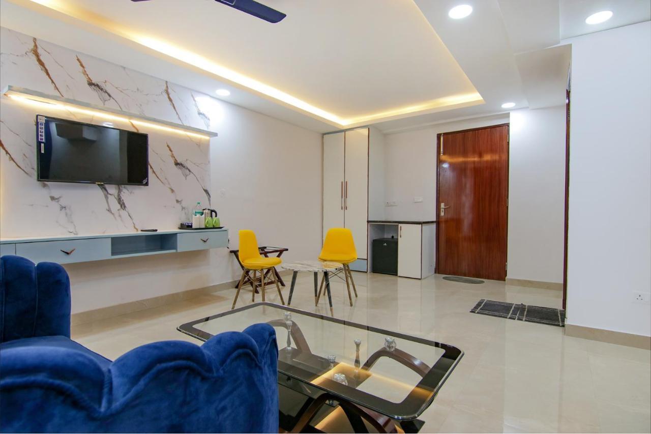 Fabhotel Satyam International Noida Bagian luar foto