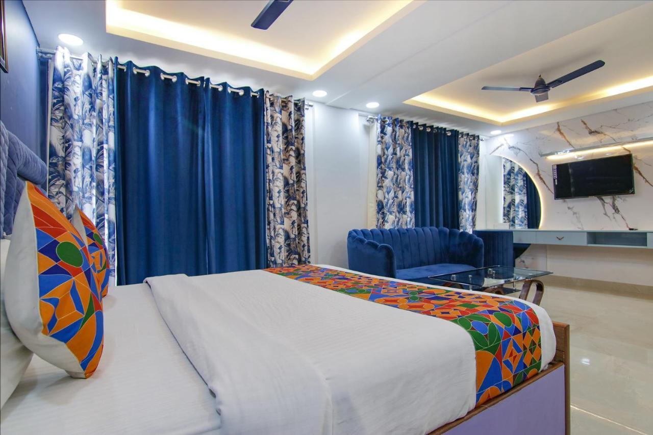 Fabhotel Satyam International Noida Bagian luar foto